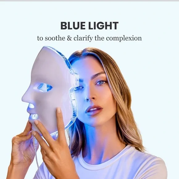 Radiant Glow LED Facial Mask - White - Picture 6 of 8